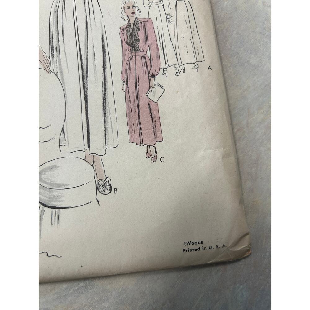 Vintage 30's-40's Vogue Pattern #9630 Housecoat Negligee Size 16 HTF - Picture 4 of 6
